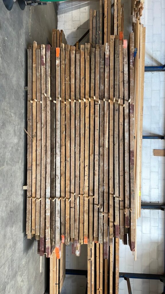 Houten balken 170x70 390cm